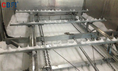 Mozambique-- sistema automático de almacenamiento de hielo en escamas de 40T